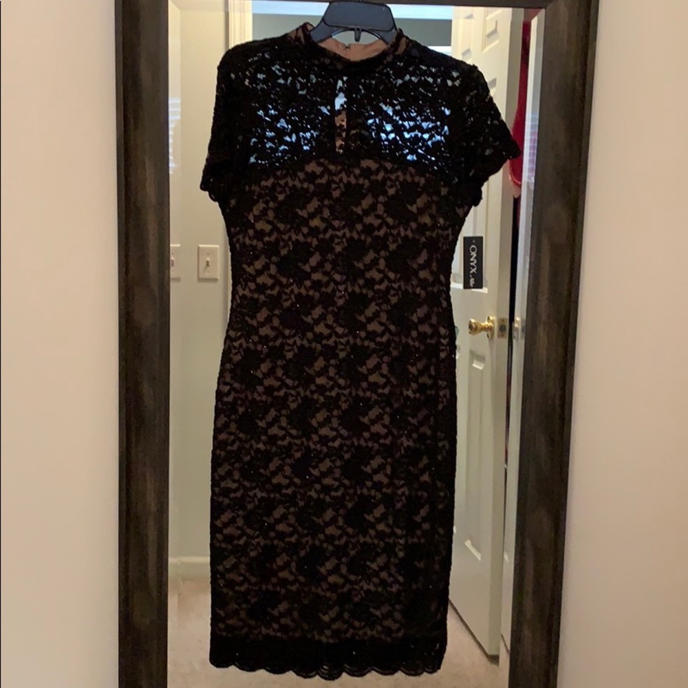 👗 NWT. Onyx Nite black/nude evening dress